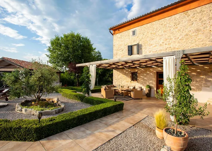 Villa Veselici