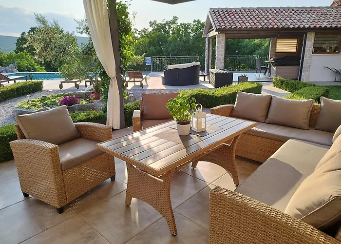 Villa Veselici *